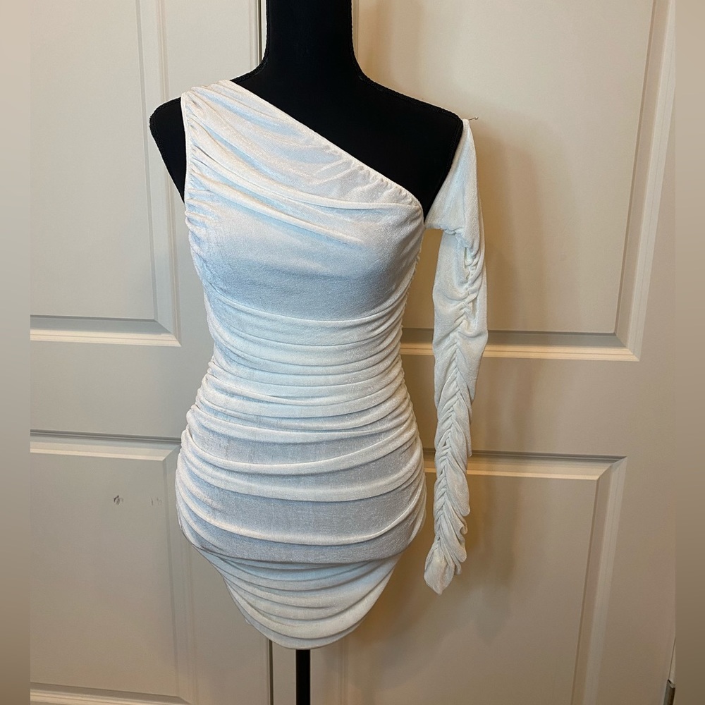 LIONESS RUCHED MINI DRESS - Picture 4 of 10